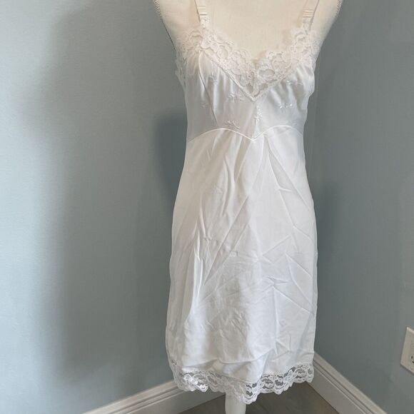 Vintage White Lace Nylon Slip Dress Nightgown Bridal Wedding Honeymoon No Tag - Picture 2 of 12